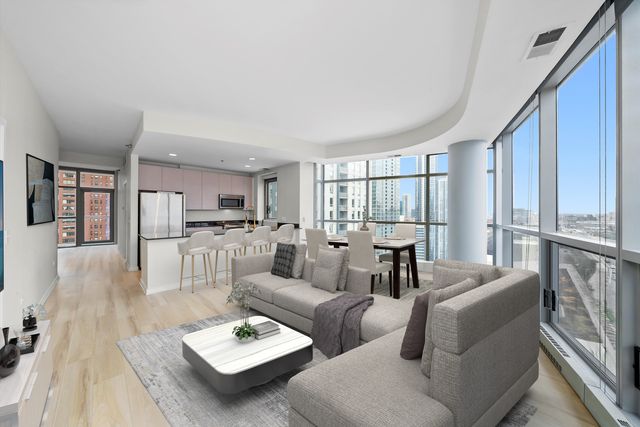 303 W OHIO Street 1407, Chicago, IL 60654