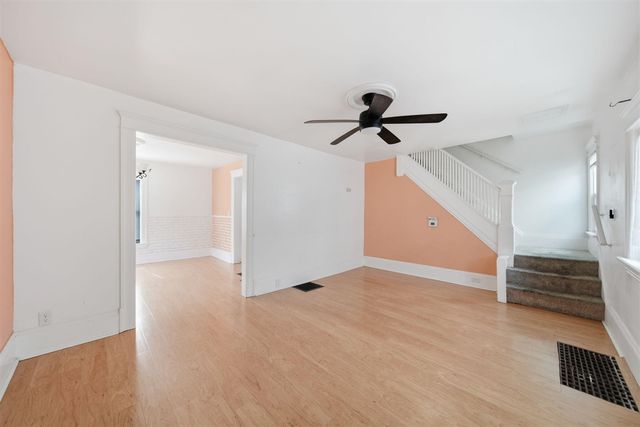 1516 Plymouth Street, Jackson, MI 49203