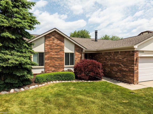 15589 Winter Park Drive, Macomb Twp, MI 48044