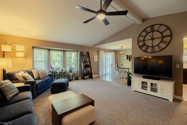 15589 Winter Park Drive, Macomb Twp, MI 48044