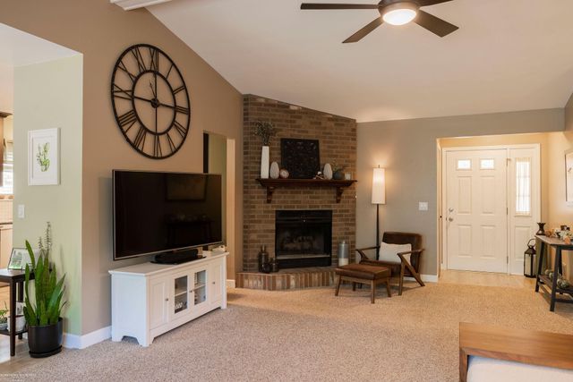15589 Winter Park Drive, Macomb Twp, MI 48044
