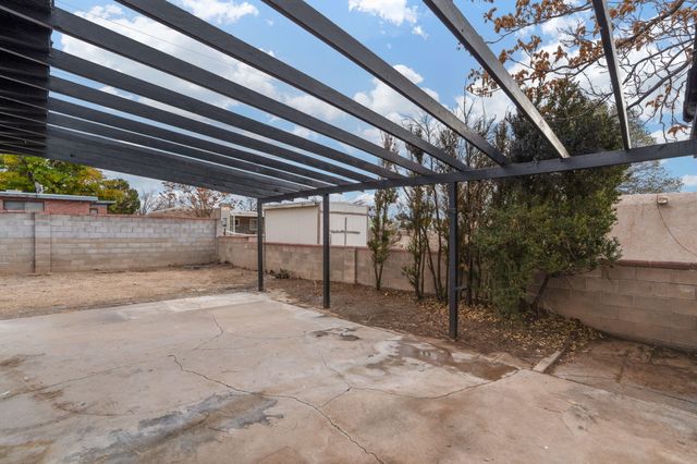 1126 Gretta Street NE, Albuquerque, NM 87112
