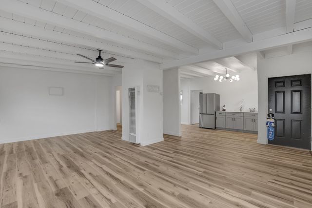 1126 Gretta Street NE, Albuquerque, NM 87112