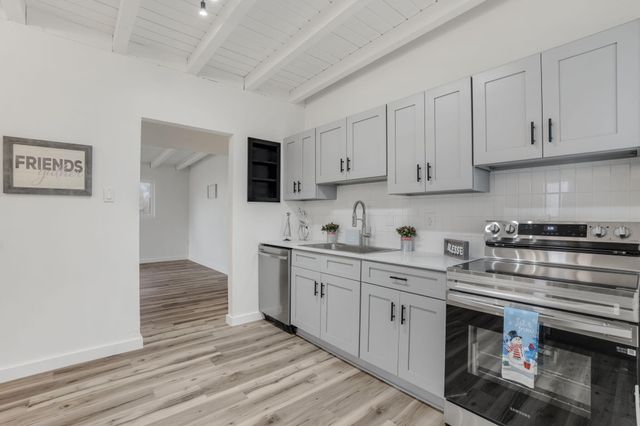 1126 Gretta Street NE, Albuquerque, NM 87112