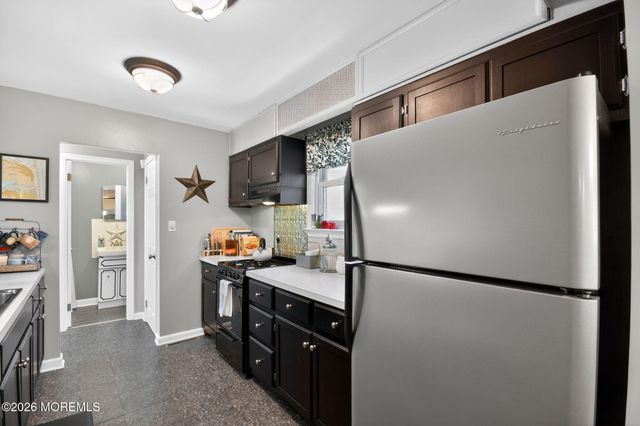 9 Forrest Avenue, Rumson, NJ 07760