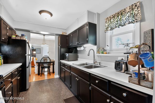 9 Forrest Avenue, Rumson, NJ 07760