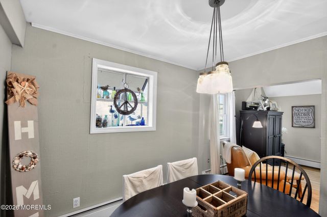 9 Forrest Avenue, Rumson, NJ 07760