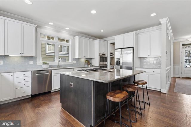 6618 GORDON AVE, Falls Church, VA 22046