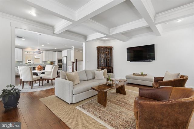 6618 GORDON AVE, Falls Church, VA 22046