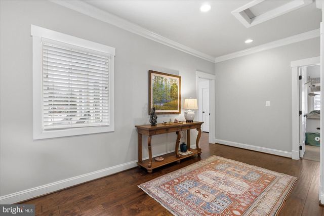 6618 GORDON AVE, Falls Church, VA 22046