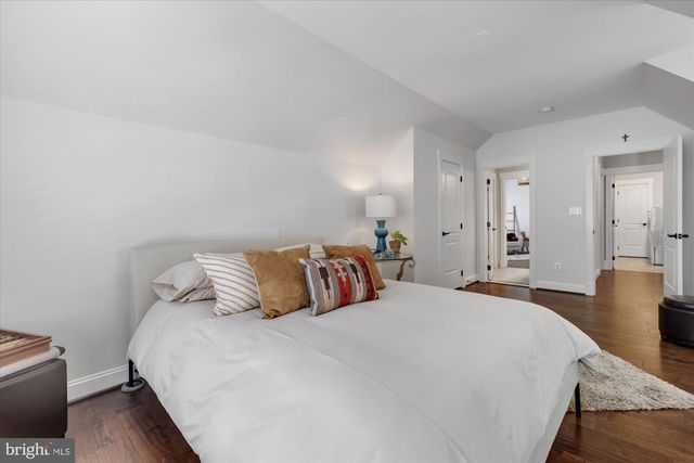 6618 GORDON AVE, Falls Church, VA 22046