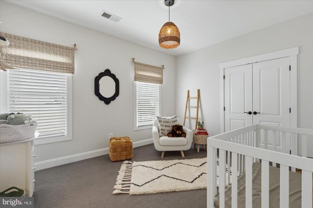 6618 GORDON AVE, Falls Church, VA 22046