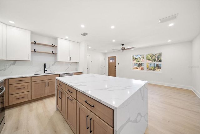 315 31ST STREET W, Bradenton, FL 34205