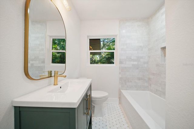 315 31ST STREET W, Bradenton, FL 34205