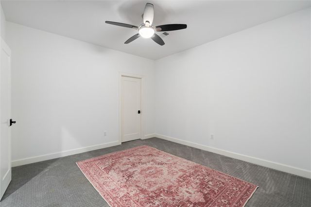 120 E 32nd Street A, Houston, TX 77018