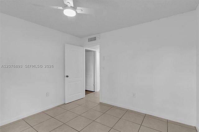 7100 Fairway Dr K11, Miami Lakes, FL 33014