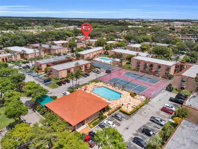 7100 Fairway Dr K11, Miami Lakes, FL 33014