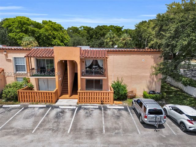 7100 Fairway Dr K11, Miami Lakes, FL 33014