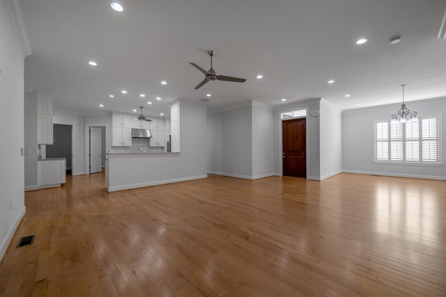 326 Foxtail Road, Versailles, KY 40383