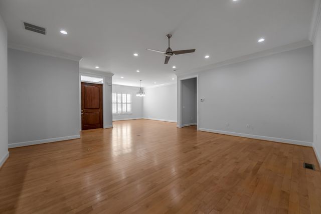 326 Foxtail Road, Versailles, KY 40383