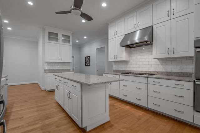 326 Foxtail Road, Versailles, KY 40383