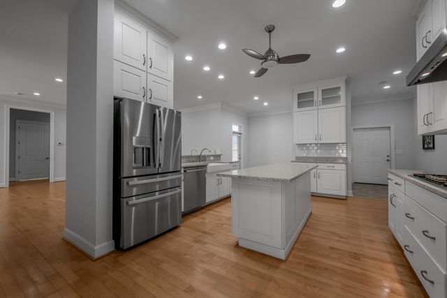 326 Foxtail Road, Versailles, KY 40383