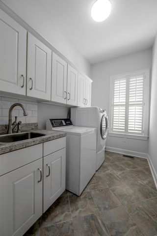 326 Foxtail Road, Versailles, KY 40383