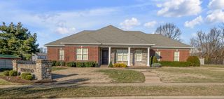 326 Foxtail Road, Versailles, KY 40383