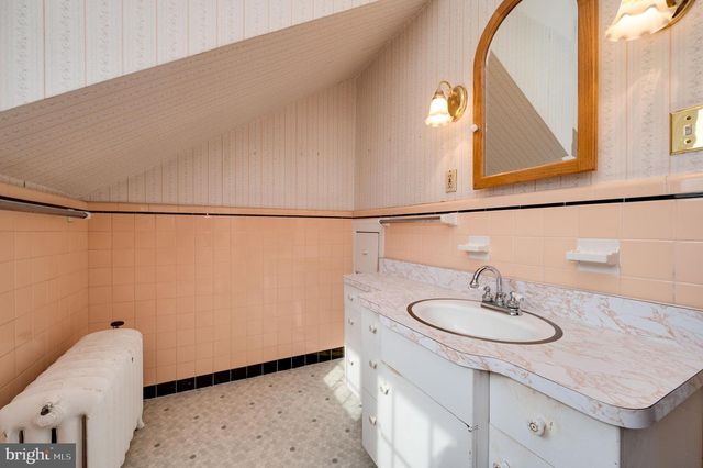 1000 CHERRY ST, Phoenixville, PA 19460