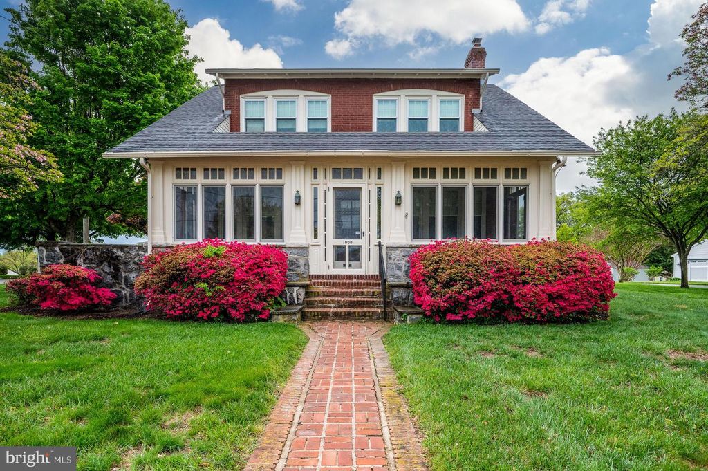 1000 CHERRY ST, Phoenixville, PA 19460