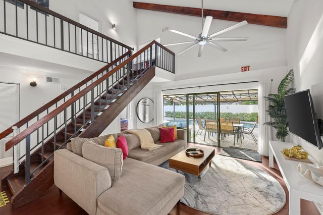 15881 SW 8th Avenue, Delray Beach, FL 33444