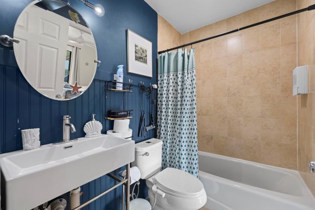 15881 SW 8th Avenue, Delray Beach, FL 33444