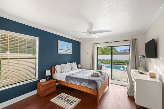 15881 SW 8th Avenue, Delray Beach, FL 33444