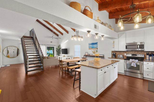 15881 SW 8th Avenue, Delray Beach, FL 33444