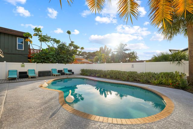 15881 SW 8th Avenue, Delray Beach, FL 33444