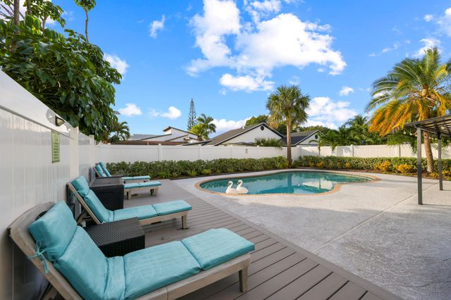 15881 SW 8th Avenue, Delray Beach, FL 33444