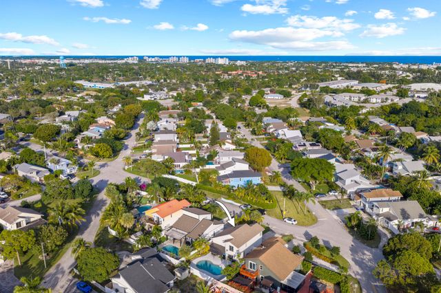 15881 SW 8th Avenue, Delray Beach, FL 33444