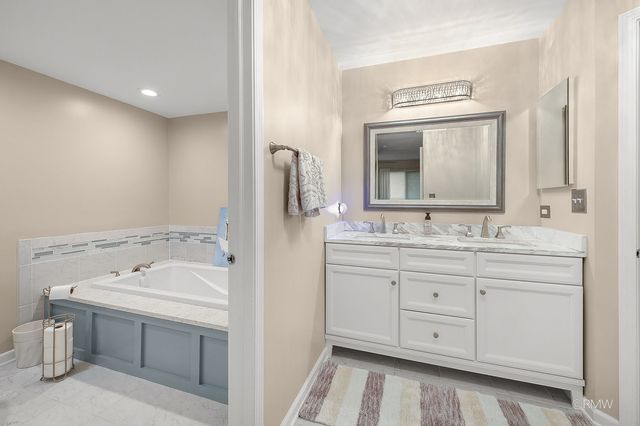 1137 St Andrews Court, Algonquin, IL 60102