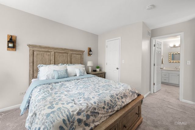 1137 St Andrews Court, Algonquin, IL 60102