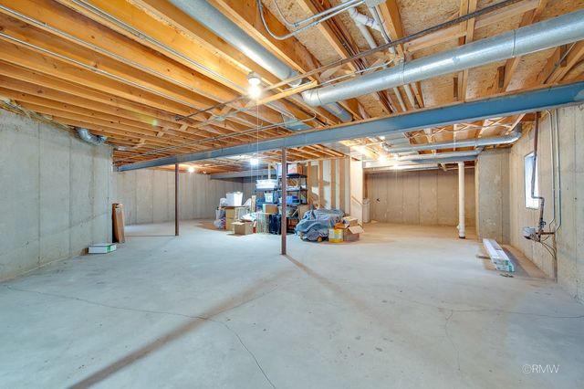 1137 St Andrews Court, Algonquin, IL 60102