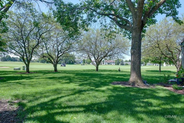 1137 St Andrews Court, Algonquin, IL 60102