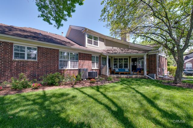 1137 St Andrews Court, Algonquin, IL 60102