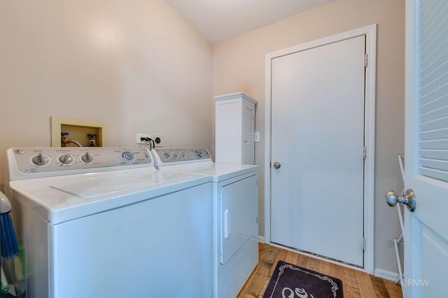 1137 St Andrews Court, Algonquin, IL 60102