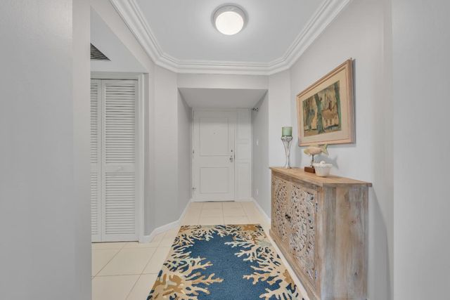 5380 N Ocean Drive 4a, Singer Island, FL 33404