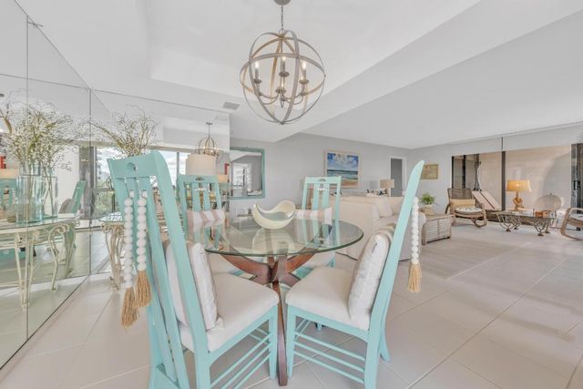 5380 N Ocean Drive 4a, Singer Island, FL 33404