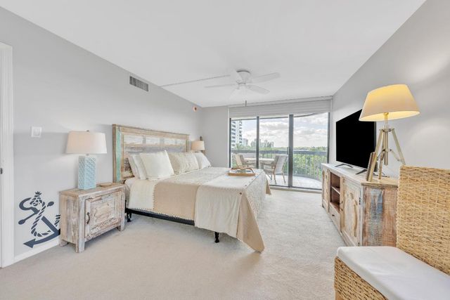 5380 N Ocean Drive 4a, Singer Island, FL 33404