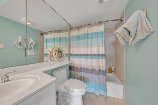 5380 N Ocean Drive 4a, Singer Island, FL 33404