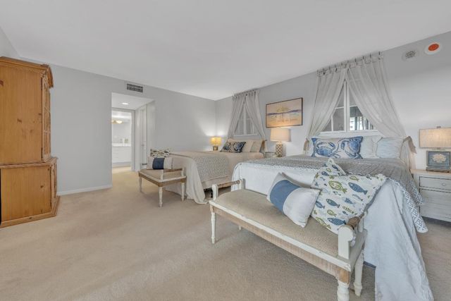 5380 N Ocean Drive 4a, Singer Island, FL 33404