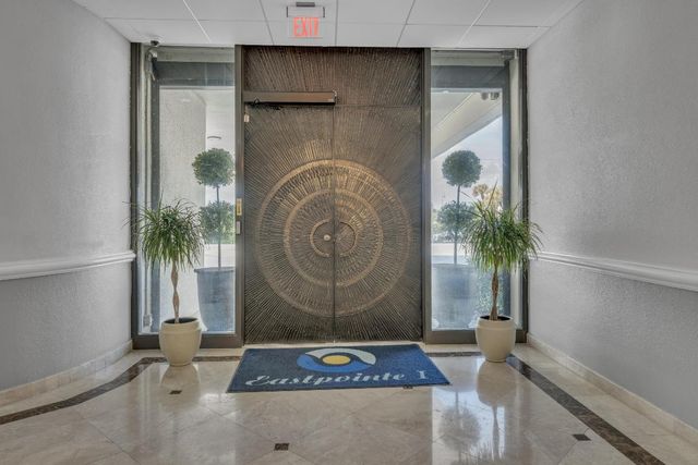 5380 N Ocean Drive 4a, Singer Island, FL 33404