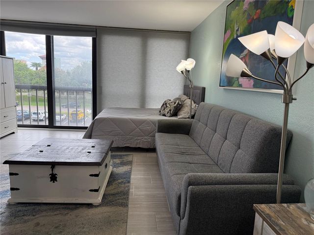 255 DOLPHIN POINT 305, Clearwater Beach, FL 33767